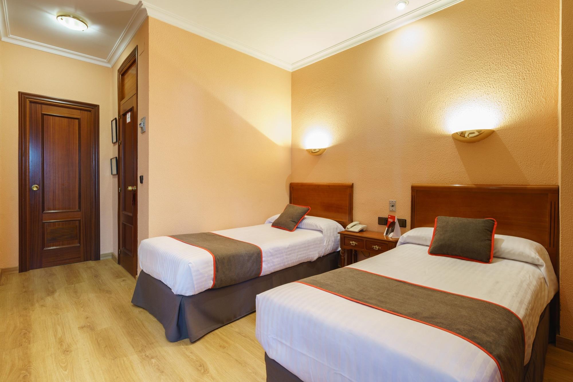 Hotel Los Castanos Aracena Exteriör bild