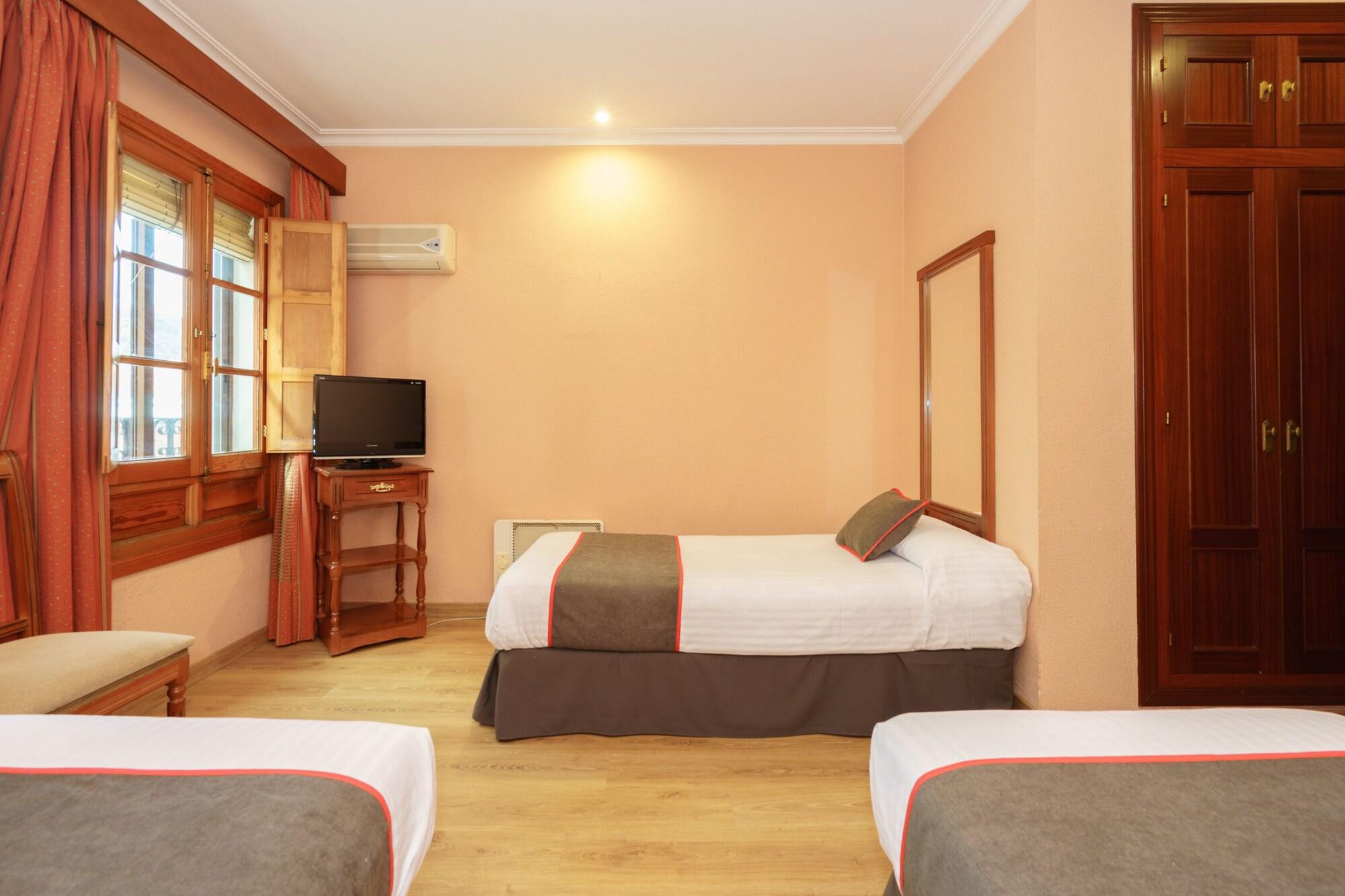 Hotel Los Castanos Aracena Exteriör bild